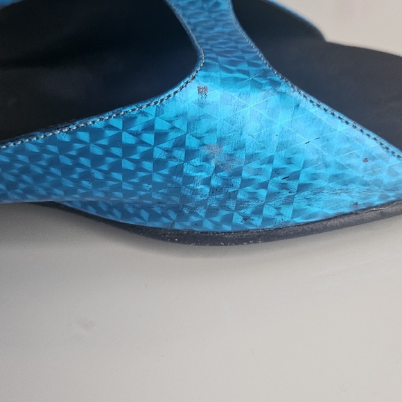 Dolce & Gabbana Metallic Shoes - Picture 4 of 5